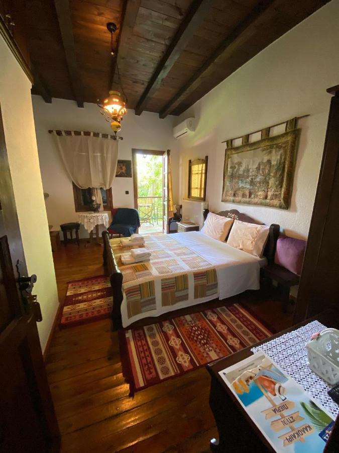 Petrino Hotel Palaios Panteleimonas Exterior photo