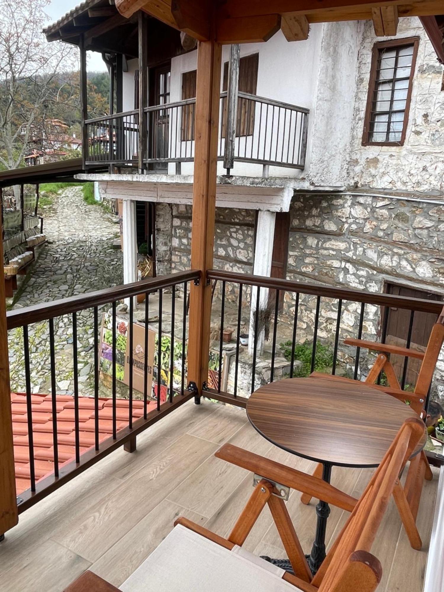 Petrino Hotel Palaios Panteleimonas Exterior photo